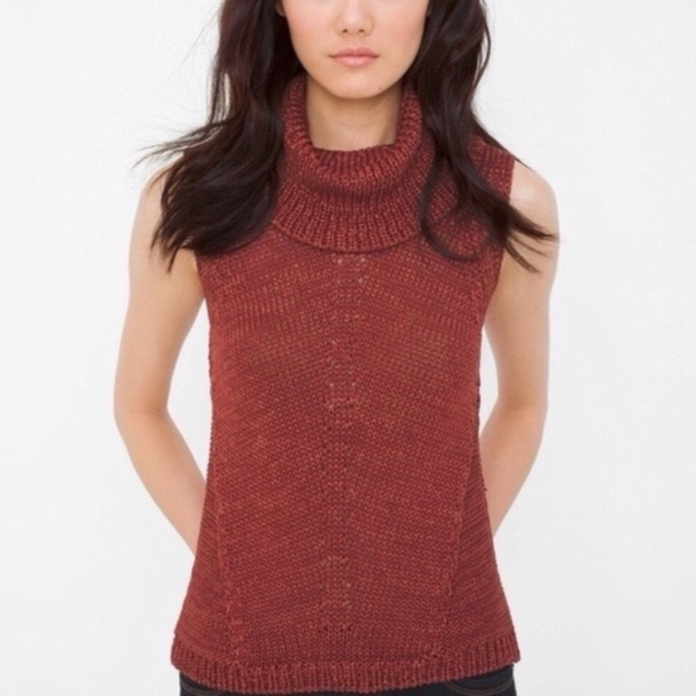 WHBM knit Sleeveless Turtleneck Sweater M